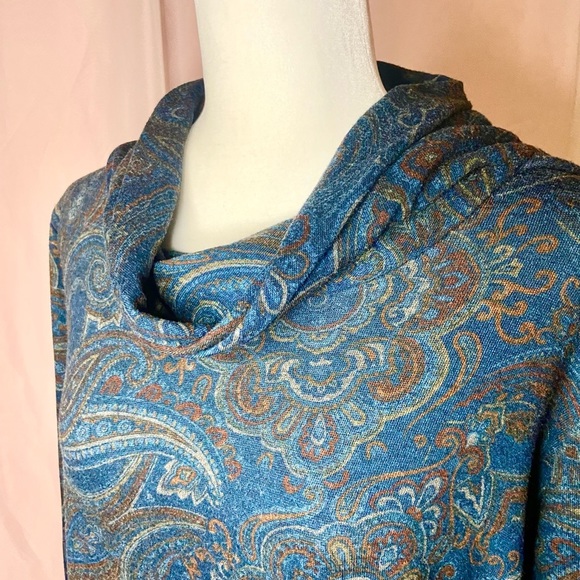 CHICOāS COWL NECK KERCHIEF HIGH LOW HEM LONG SLEEVEā PAISLEY KNIT TOP BB153 - Picture 3 of 9